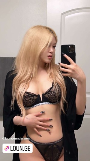 Allissa Shin Photo #8