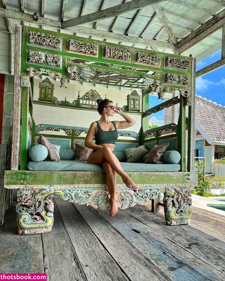 jennygrateful Photo #6