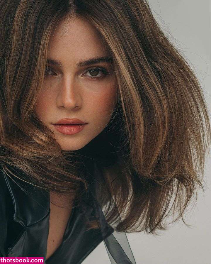 Jessy Hartel Photo #8