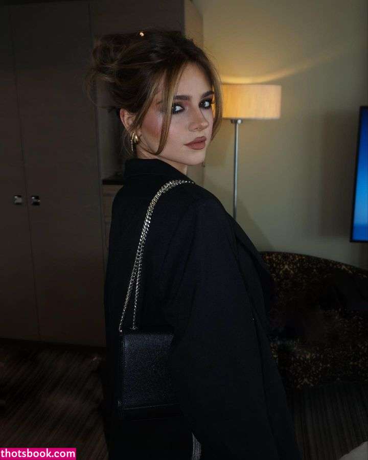 Jessy Hartel Photo #54