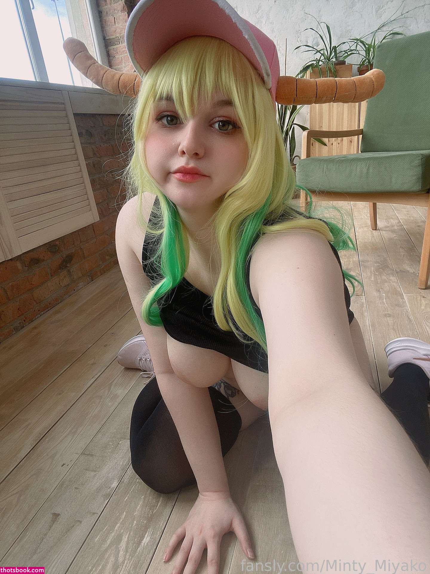 Minty Miyako Photo #2