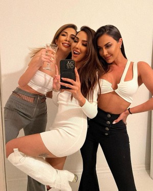 Sadaf Taherian Photo #5