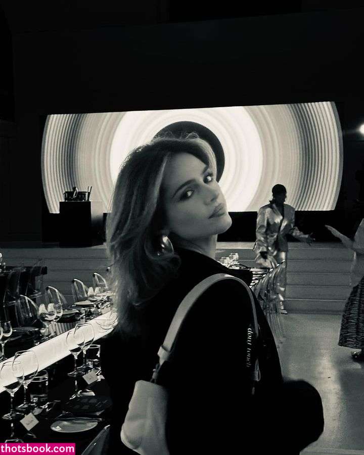 Jessy Hartel Photo #119