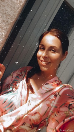 Antonia Sainz Photo #1