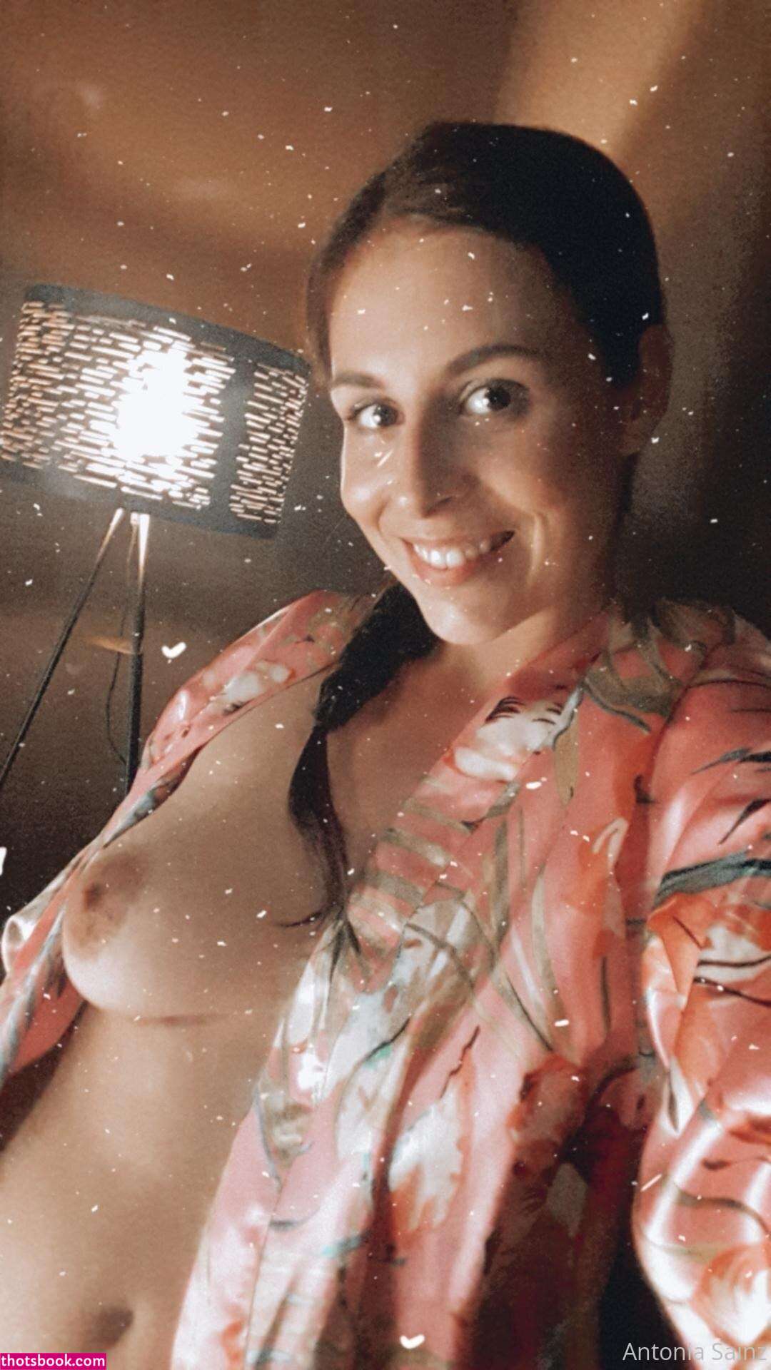 Antonia Sainz Photo #15