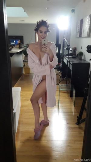 Antonia Sainz Photo #37