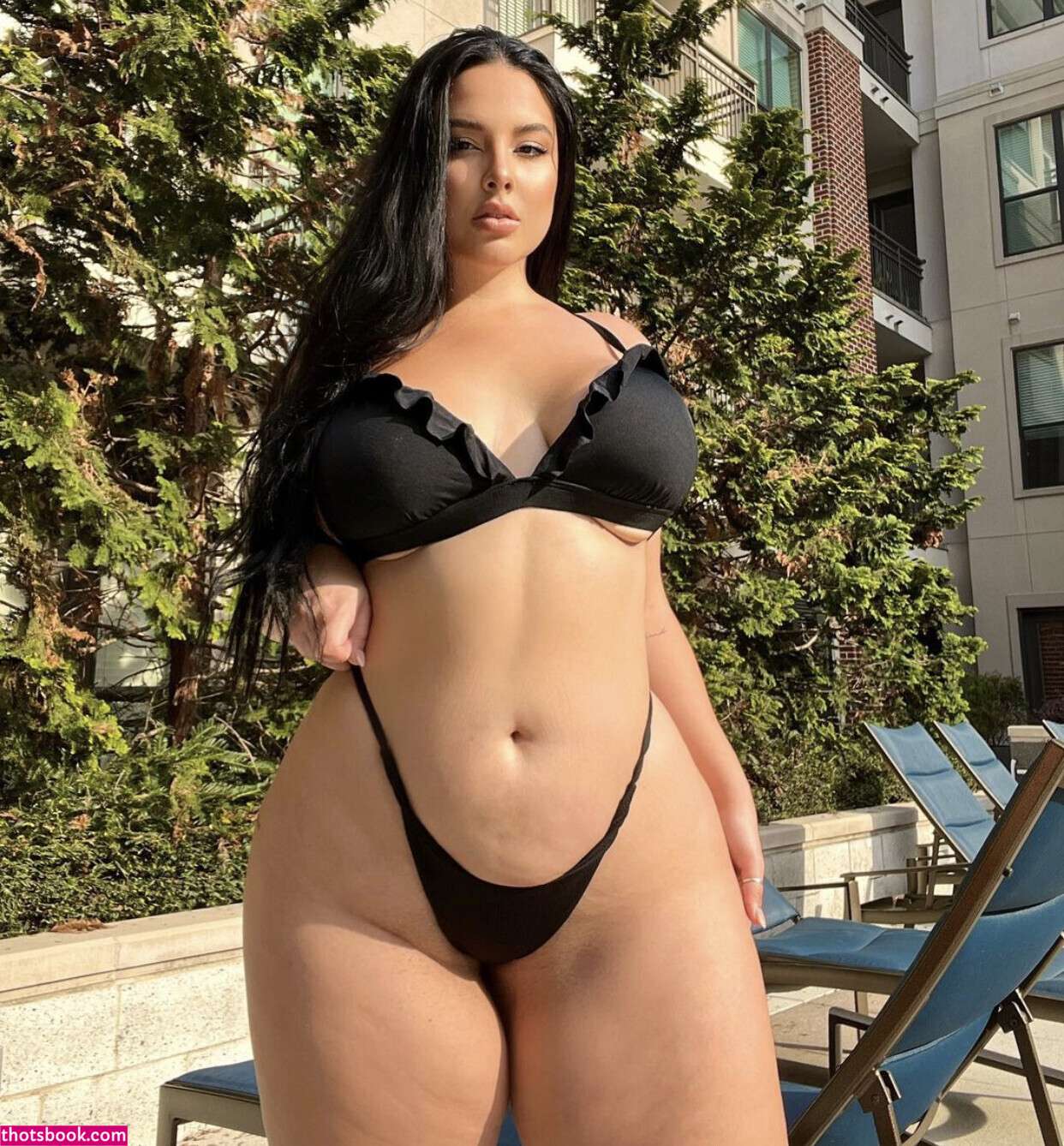 Cinthya Larose Photo #6