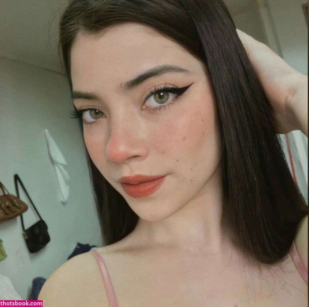 Julieta Yanez Photo #54