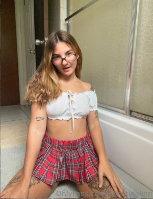 Christina Linn Photo #86