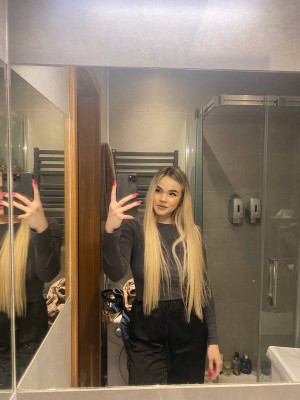 Alicebrightt Photo #11