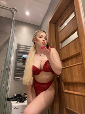 Alicebrightt Photo #15