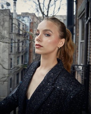 Anna Shumate Photo #14