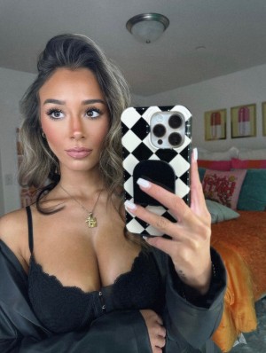 Kylee Pulmano Photo #7