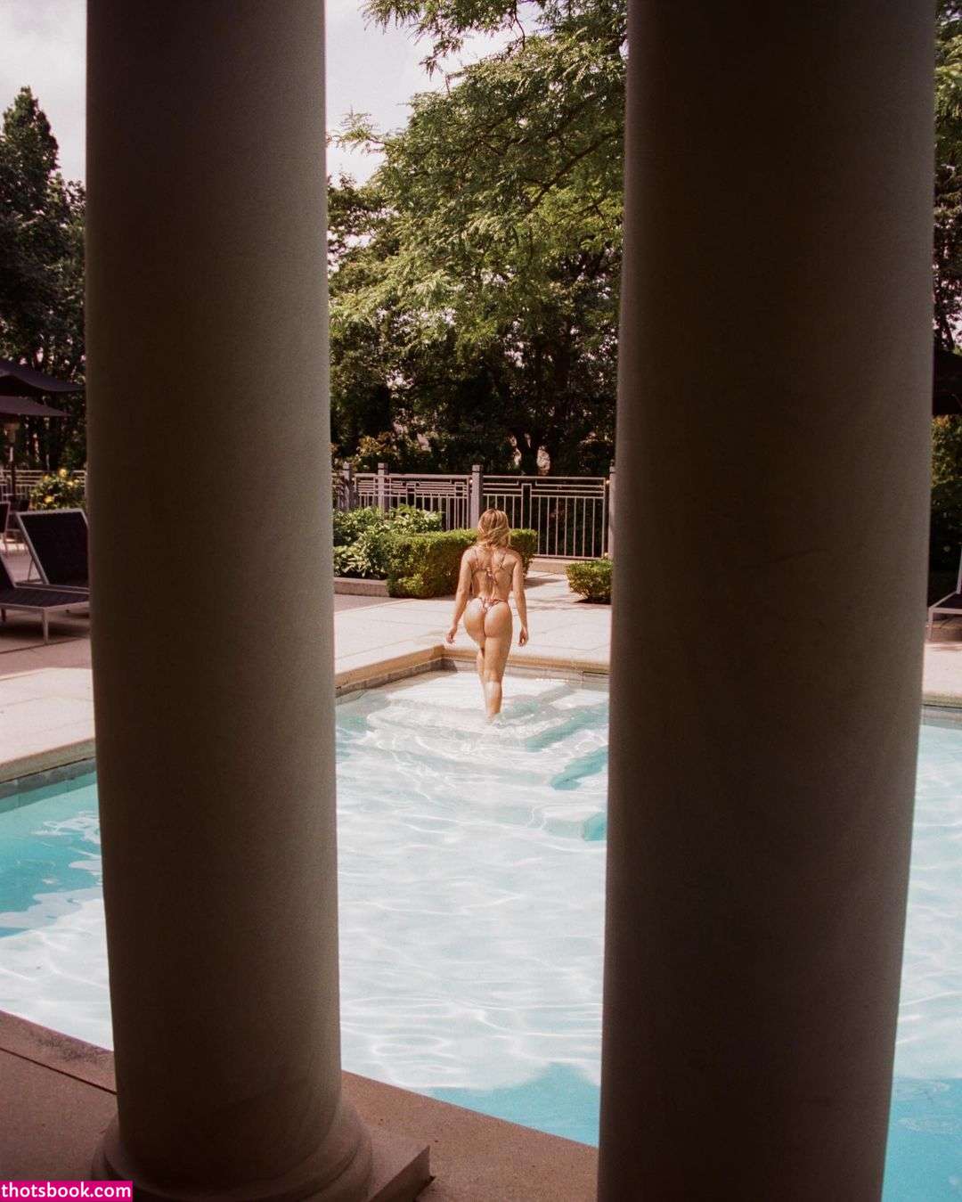 Heloise Hut Photo #33