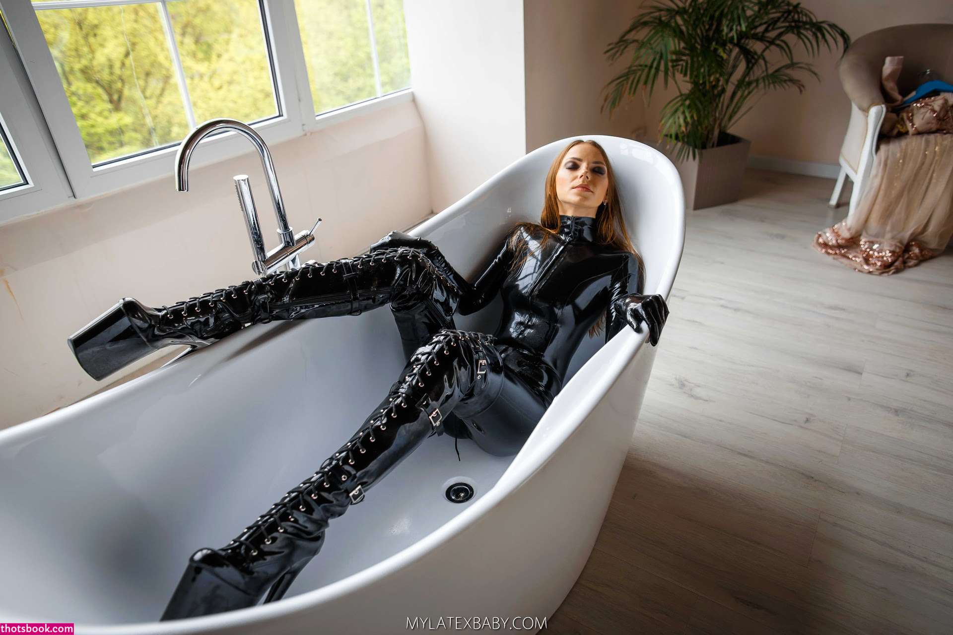 mylatexbaby Photo #11