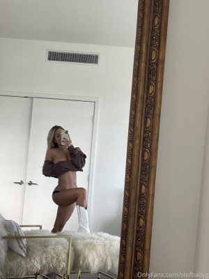 Stefanie Gurzanski Photo #99