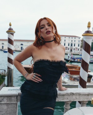 Bella Thorne Photo #232