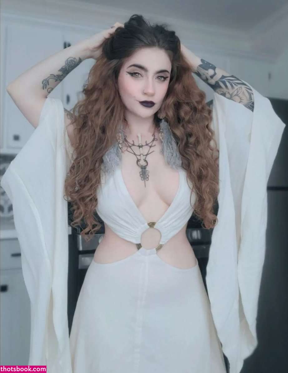 Athena Skye Photo #16