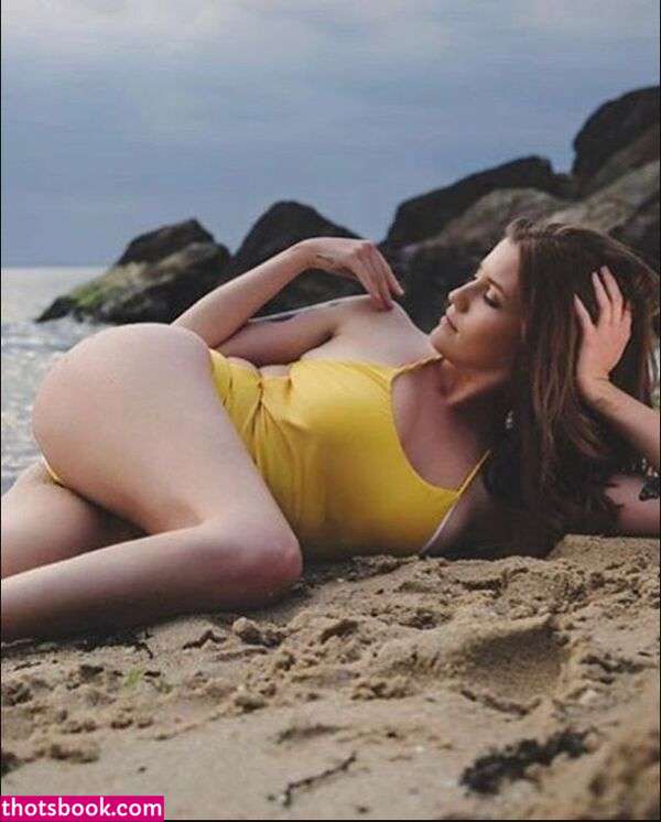 Chloe Maddren Photo #2