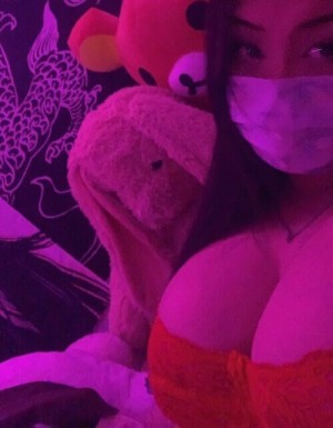 cwuddlemeplz Photo #5