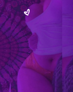 cwuddlemeplz Photo #11