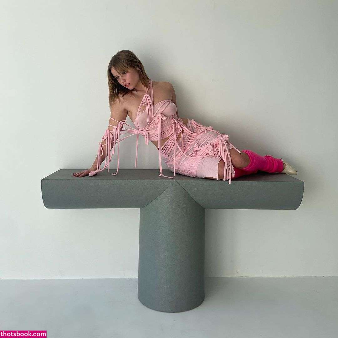 Lexee Smith Photo #2