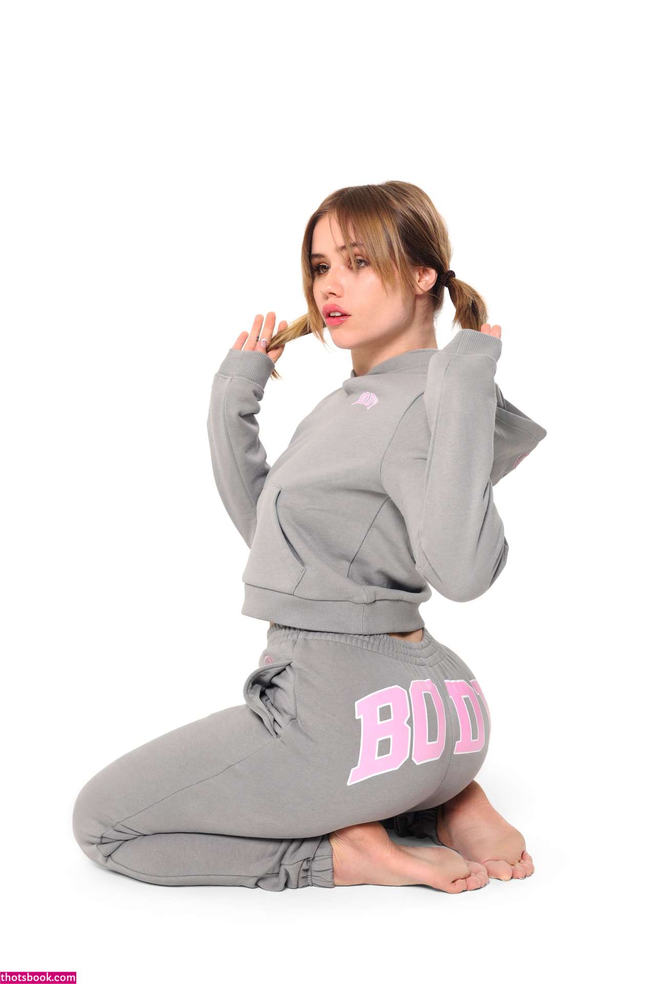 Lexee Smith Photo #25