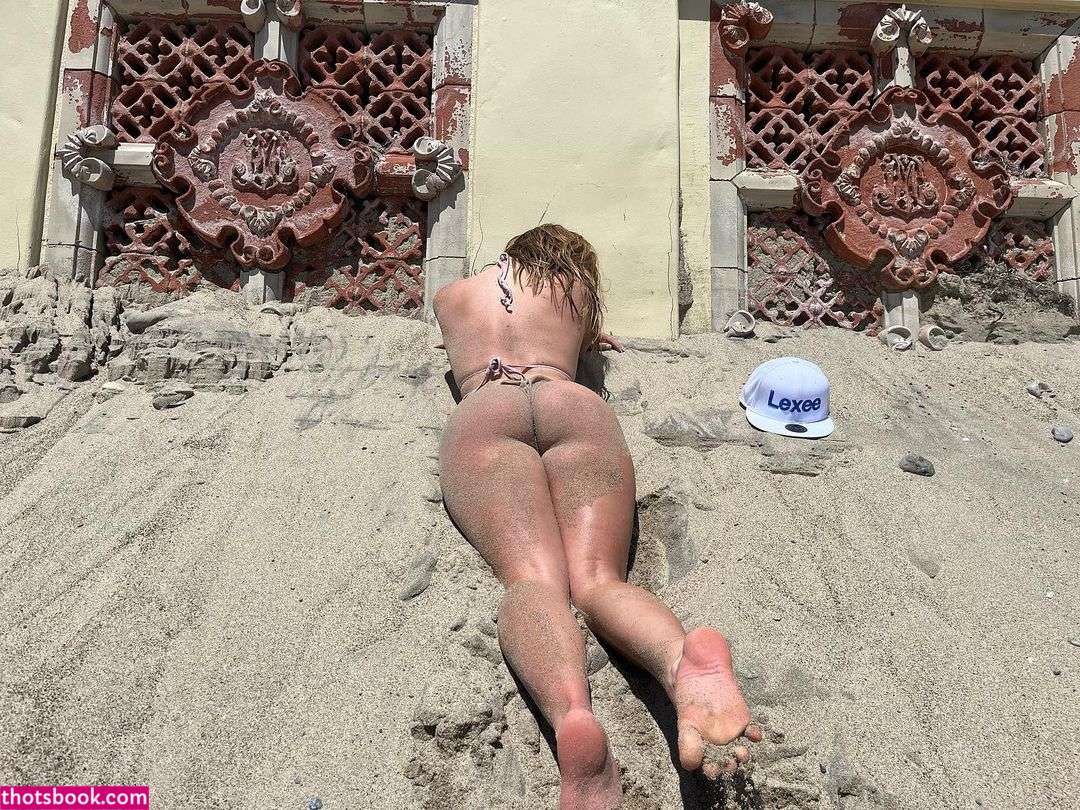 Lexee Smith Photo #58