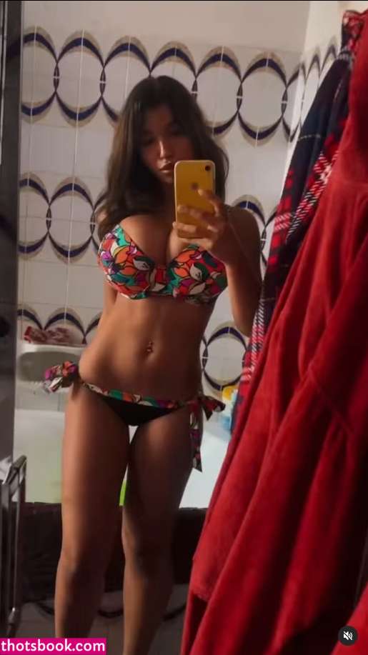 Yasmine Nigiotti Photo #15