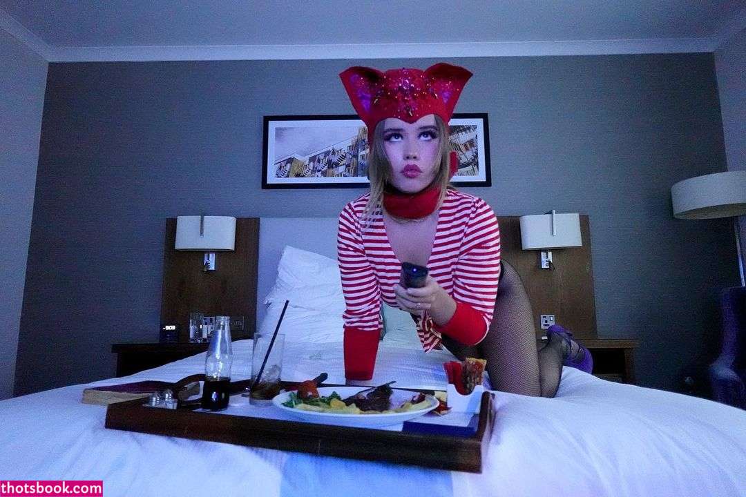 Lexee Smith Photo #79