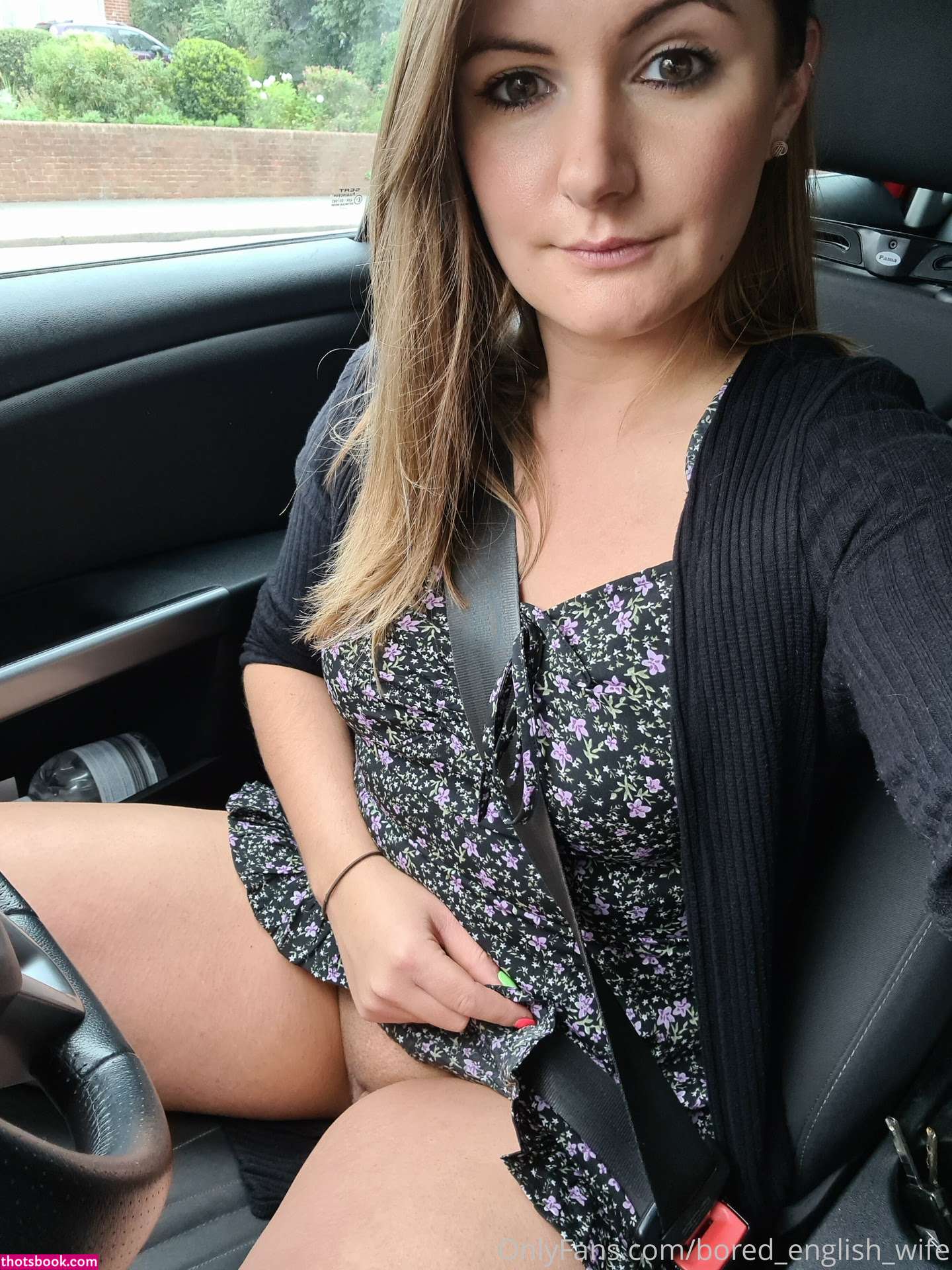 boredenglishwife Photo #10