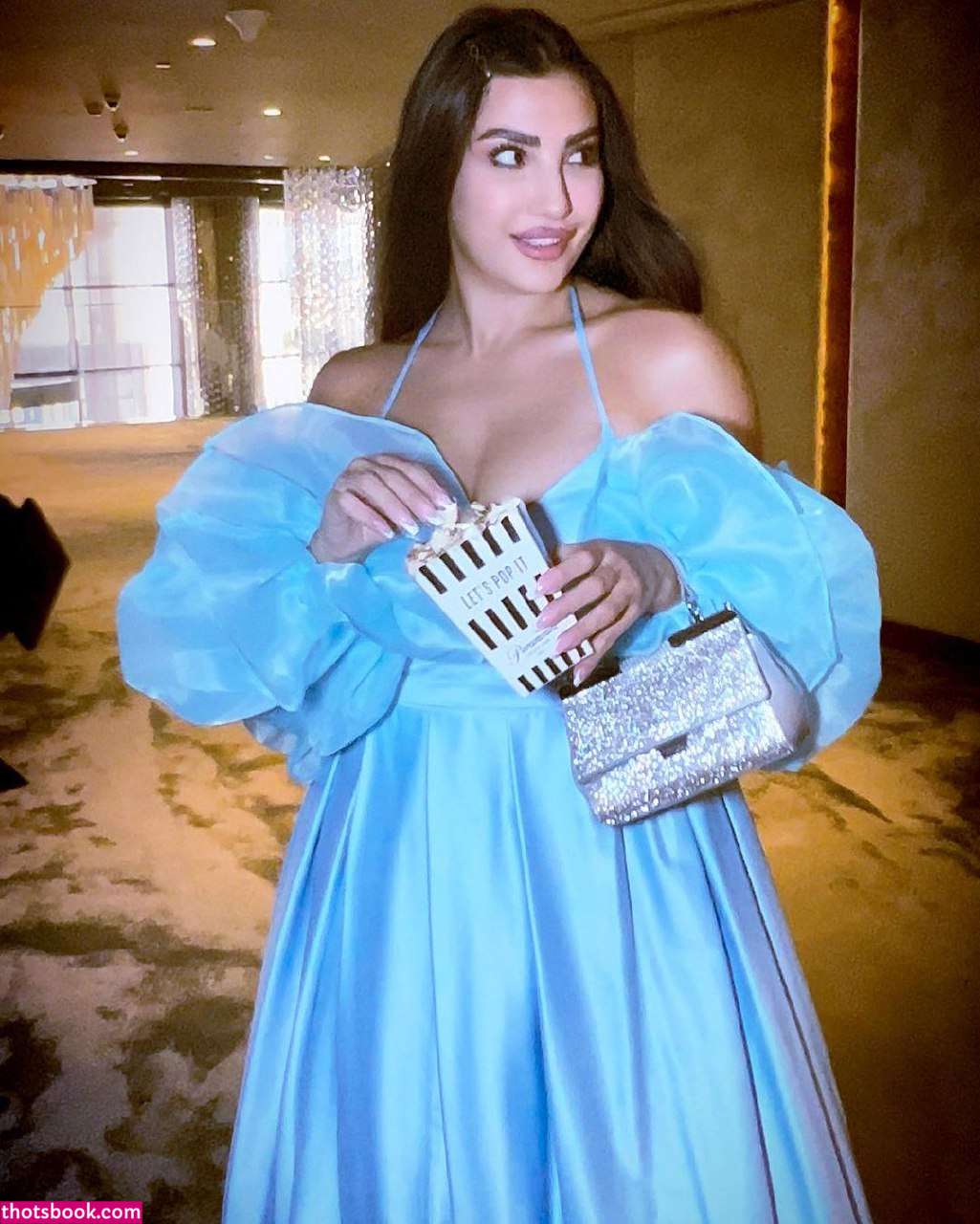 caroleatieh Photo #7