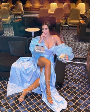 caroleatieh Photo #6