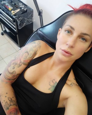 Larraphoenix Photo #15