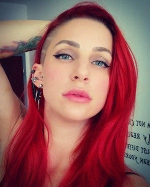 Larraphoenix Photo #16