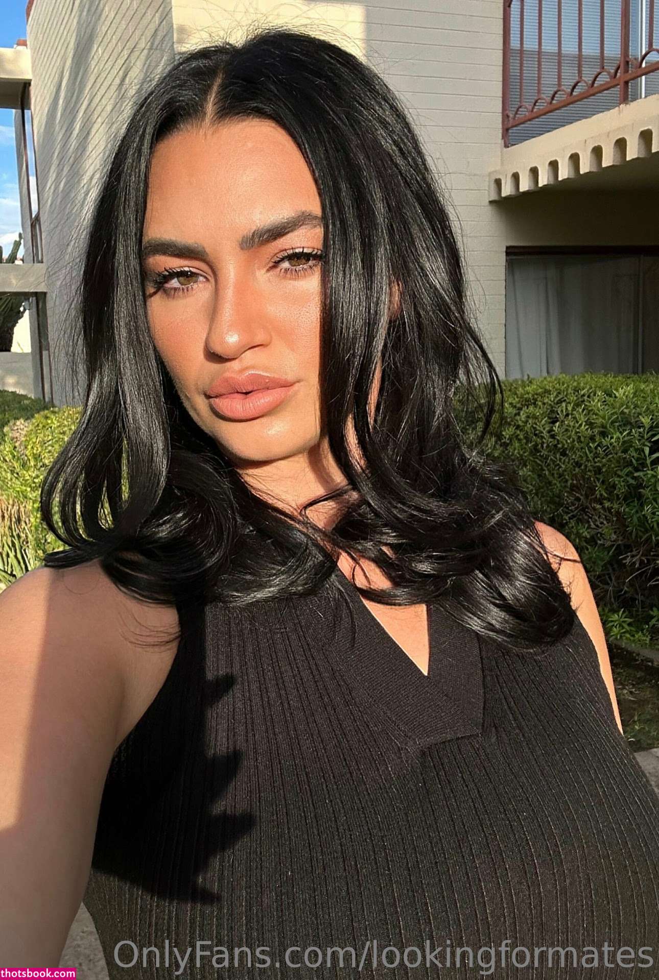 Olivia Knight Photo #2