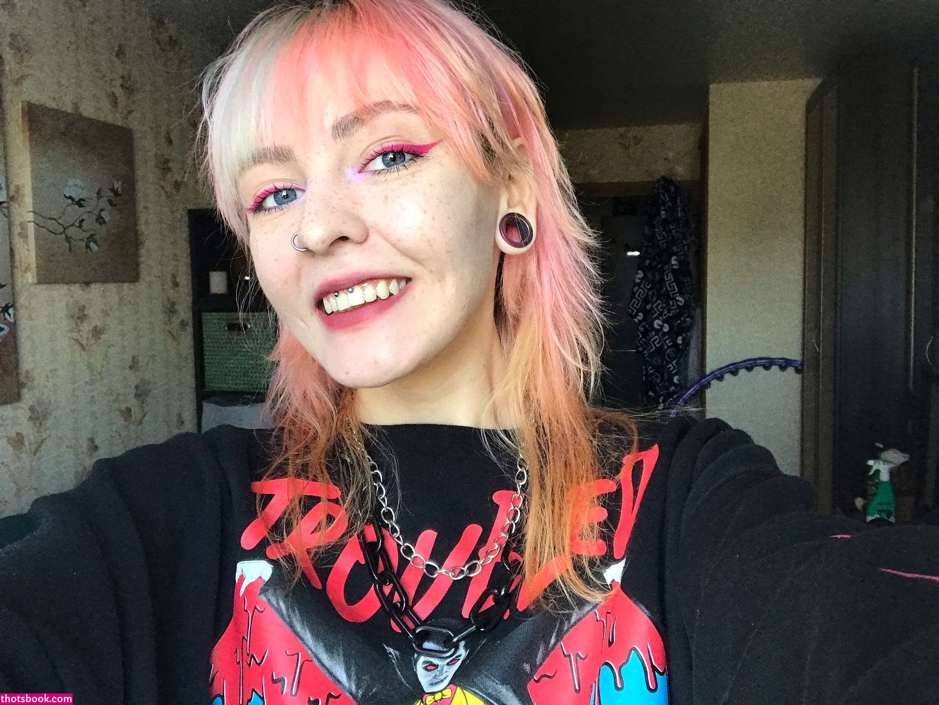 itsadeathwish Photo #112