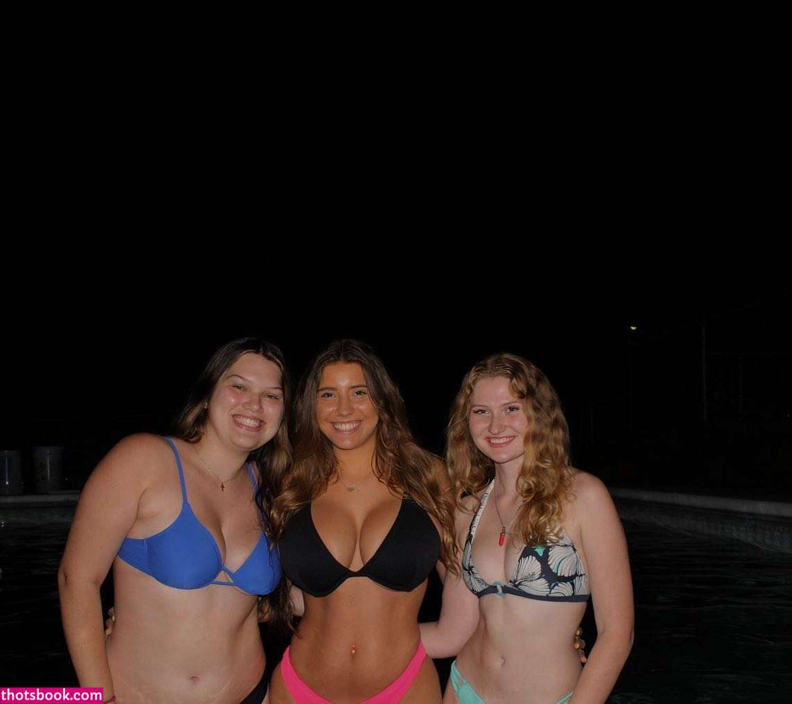 Angelica Meehan Photo #32