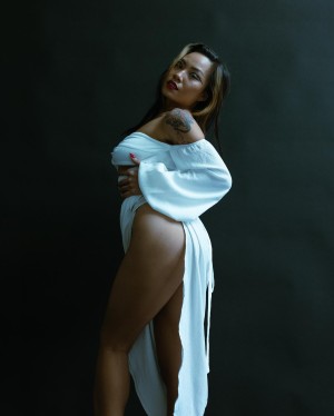 Victoria Kuang Photo #35