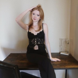 Makenna Kelly Photo #21