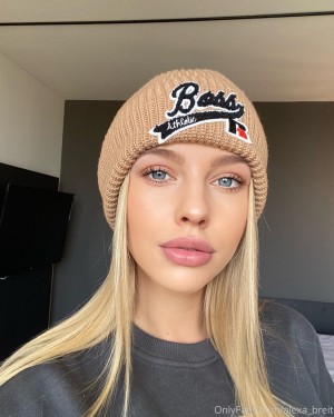 Alexa Breit Photo #60