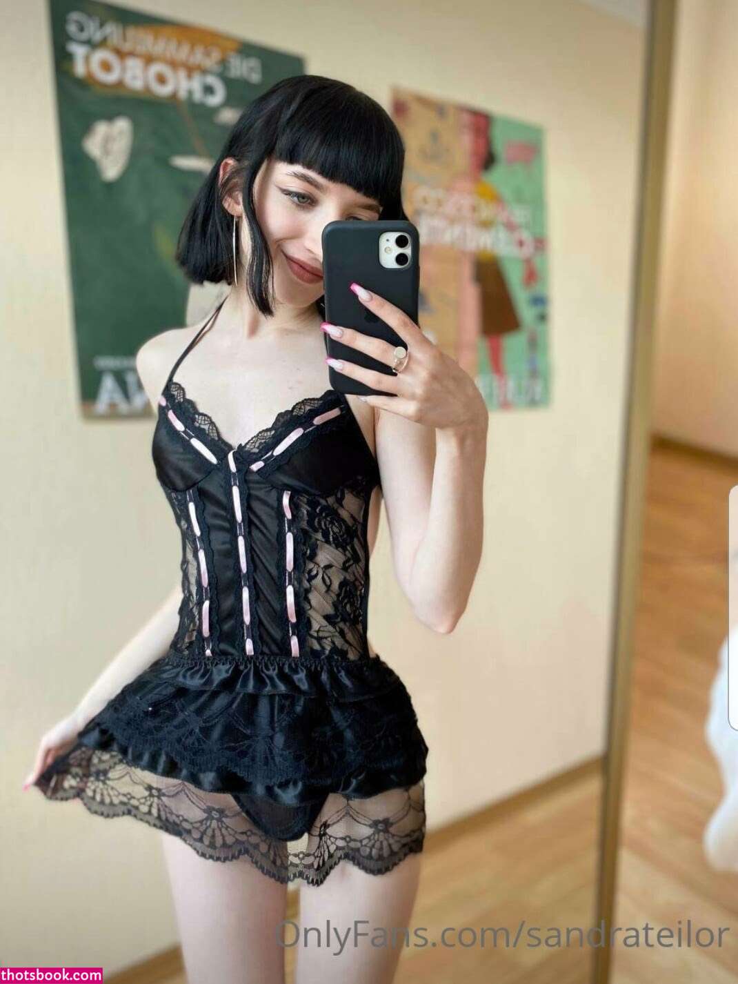 sandrateilorr Photo #2