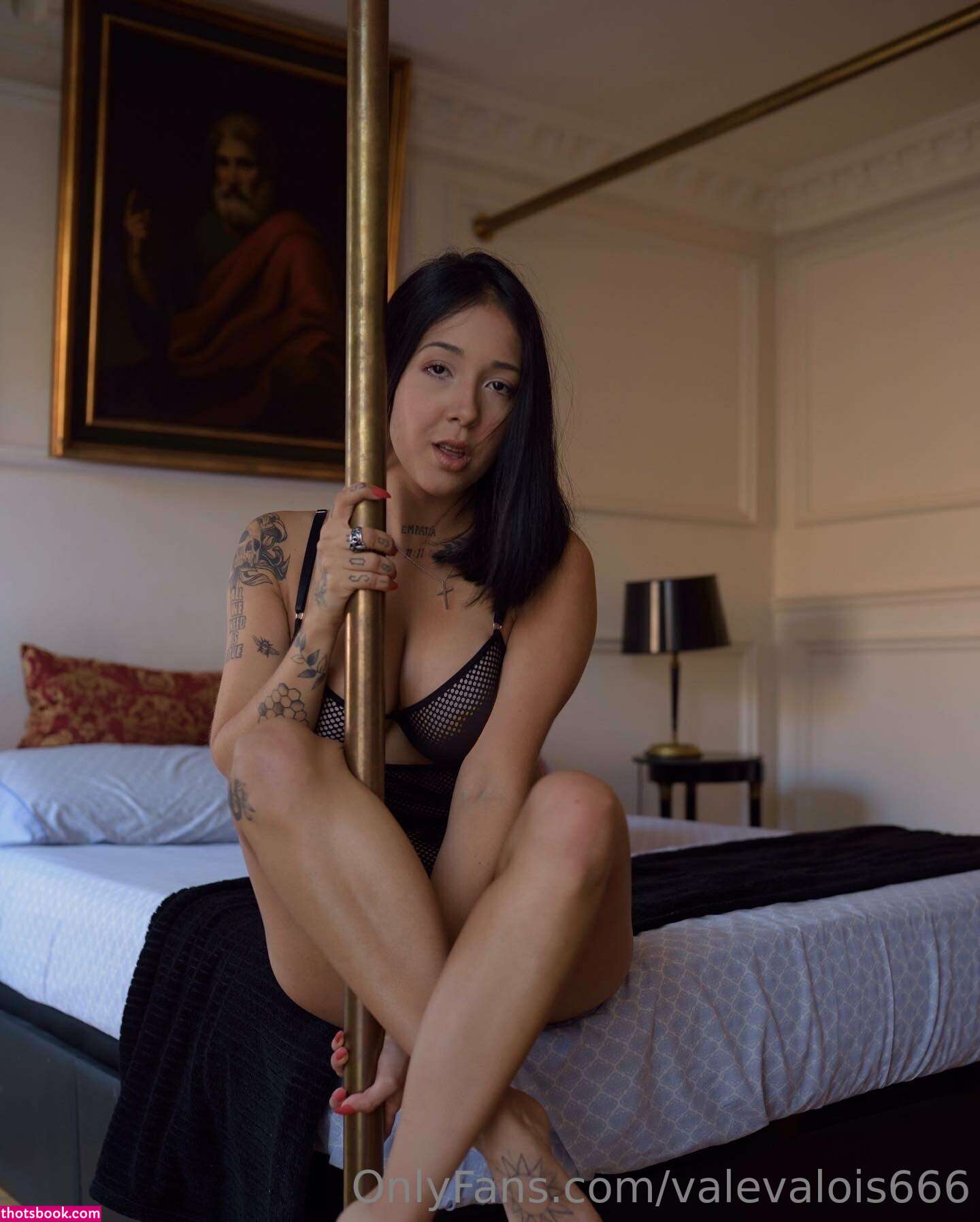 Valeria Valois Photo #5