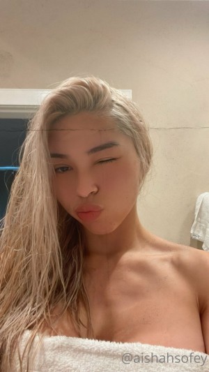 Aishah Sofey Photo #18