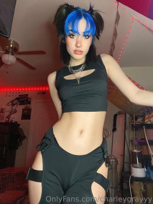 charleygrayyy Photo #15