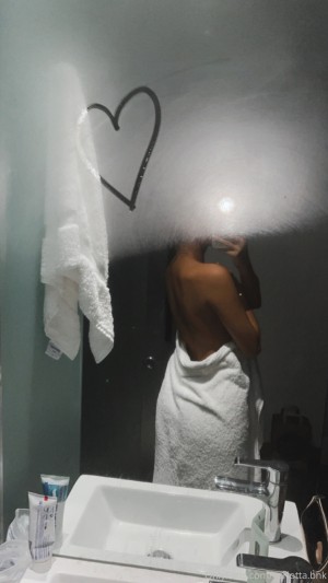 Carlotta Bnk Photo #24