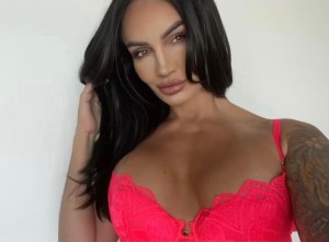 Hayley Vernon Post #7