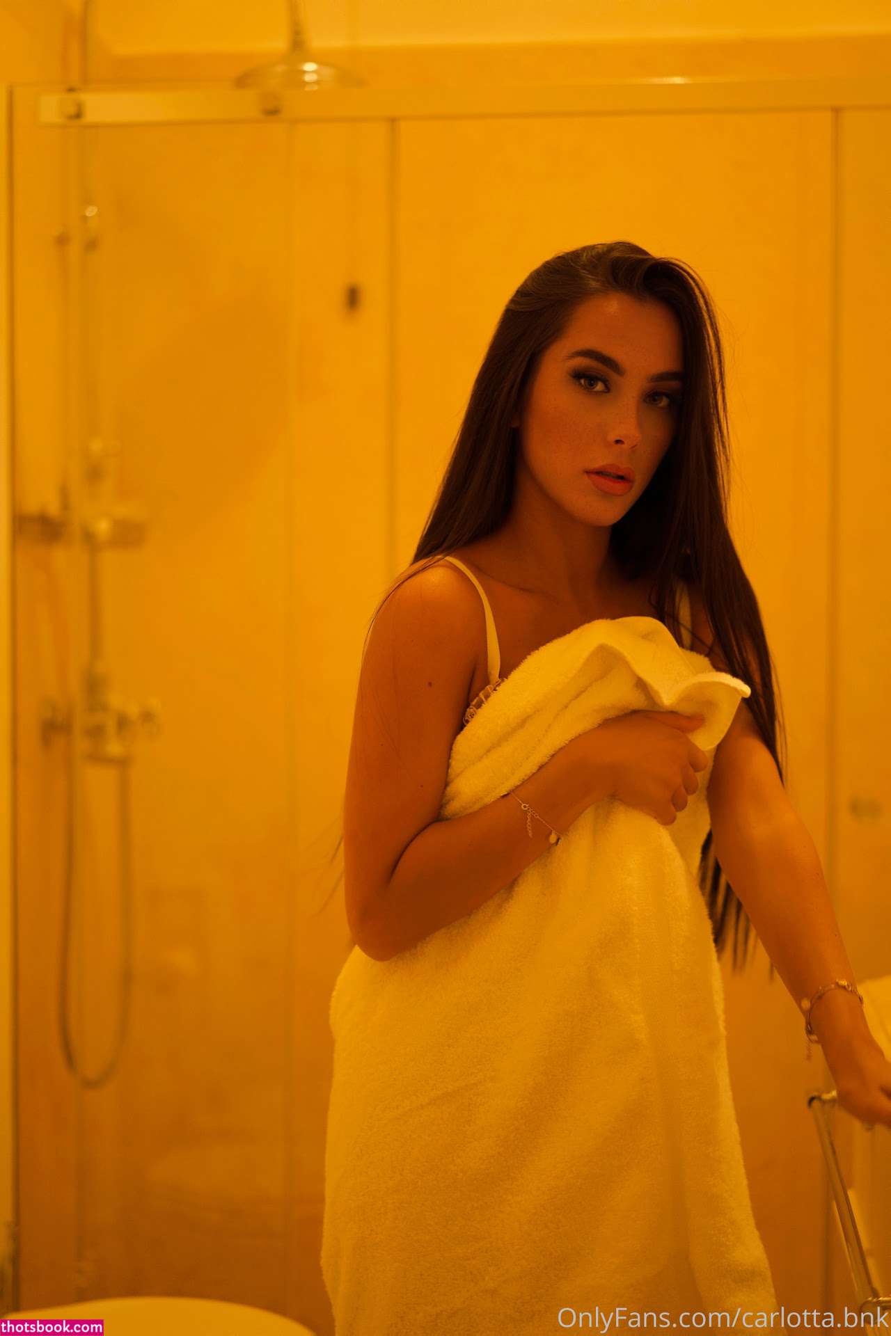 Carlotta Bnk Photo #314