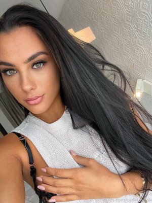 Carlotta Bnk Photo #220