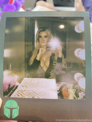 Holly Madison Photo #3